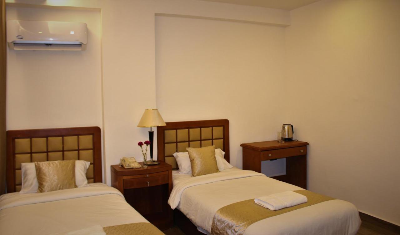 New Merryland Hotel 3*