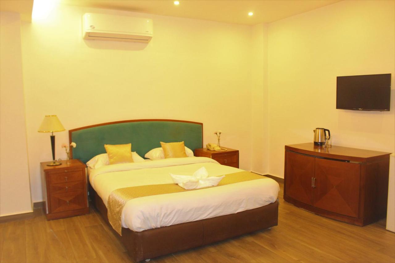 New Merryland Hotel